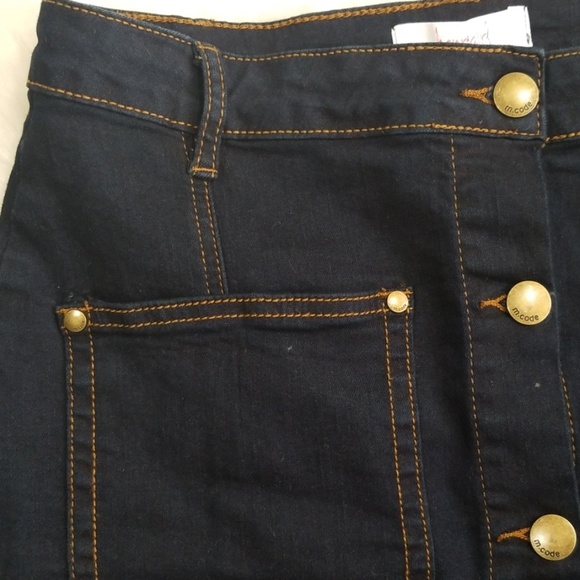 Henrigirl dark blue denim buttoned skirt.  Size M - Picture 2 of 8